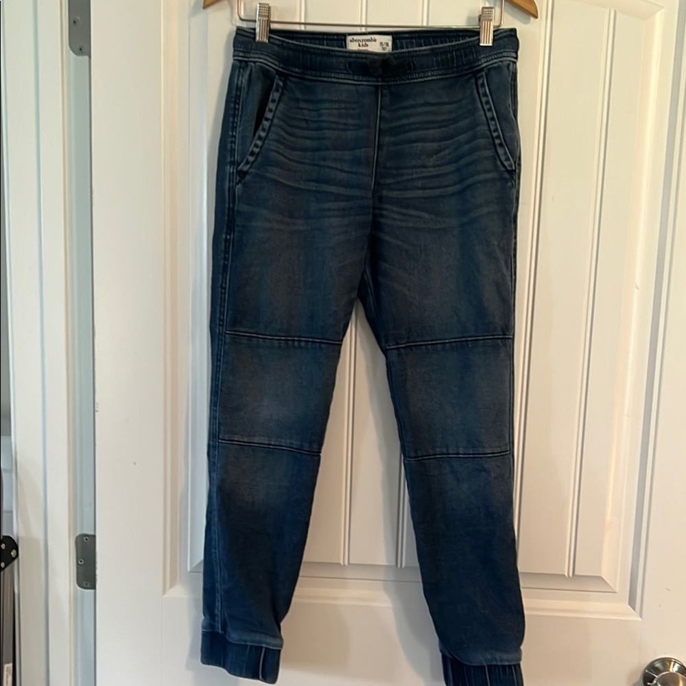Abercrombie Jogger Jeans Size 15/16